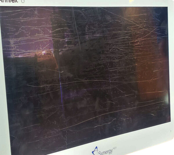 surgical_monitor_restoration 3